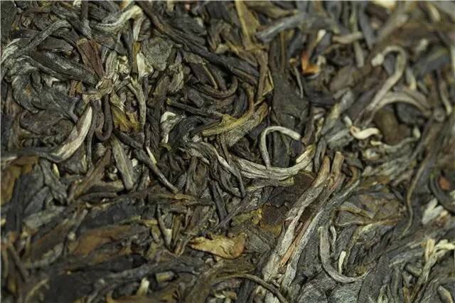 中吉號(hào)古樹(shù)茶?-?中吉青磚2015